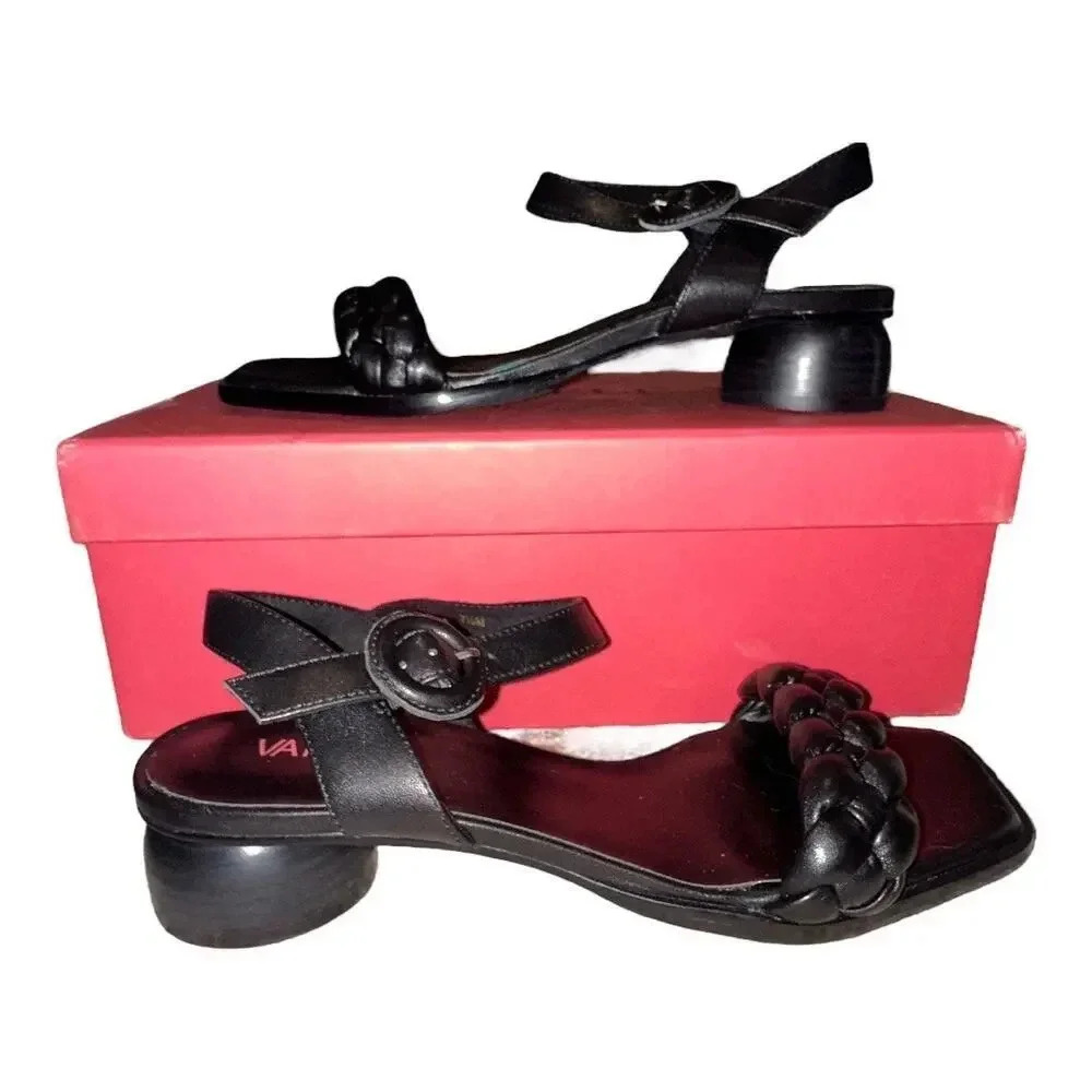 Vaneli Kalee Sandal With Heel In Black Super Nappa‎